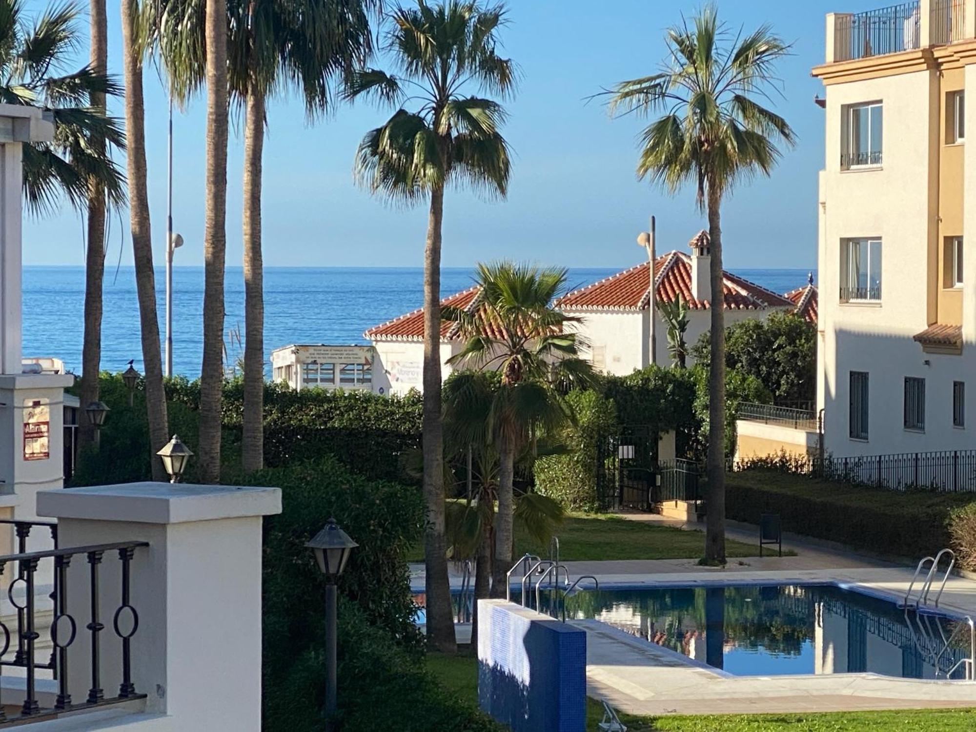 Strandnaera Boende I Torrox Costa Exterior photo